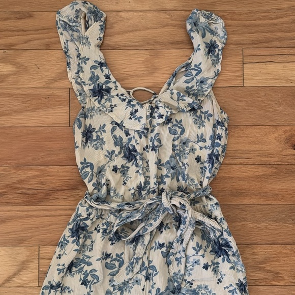 American Eagle | Cream/Blue Floral Jumpsuit | Ruffle | size XS - Picture 4 of 8